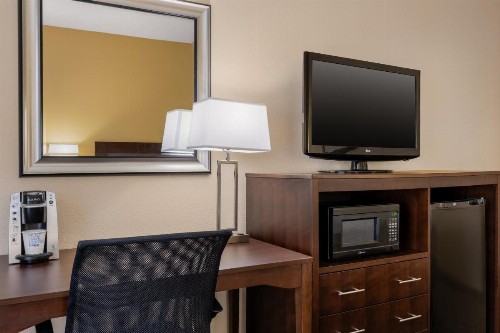 Holiday Inn Express Tallahassee an IHG Hotel - image 47