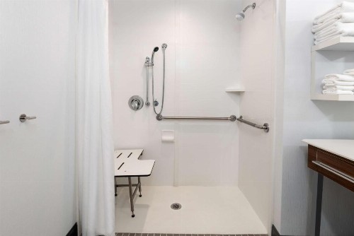 Hampton Inn & Suites Tallahassee Capitol-University - image 24