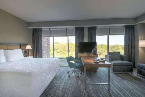Hampton Inn & Suites Tallahassee Capitol-University - image 31