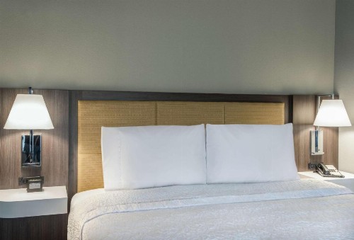 Hampton Inn & Suites Tallahassee Capitol-University - image 33