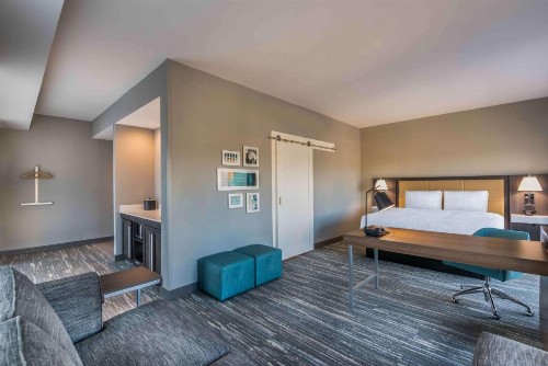 Hampton Inn & Suites Tallahassee Capitol-University - image 36