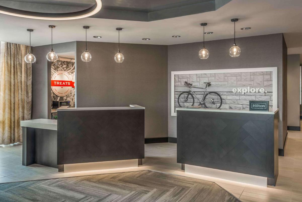 Hampton Inn & Suites Tallahassee Capitol-University - image 7