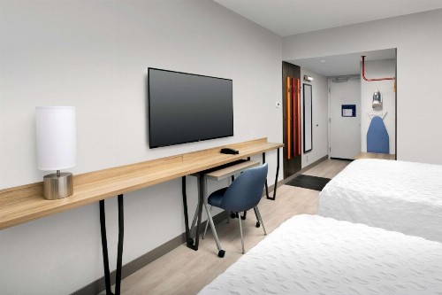 Tru By Hilton Tallahassee Central - image 8