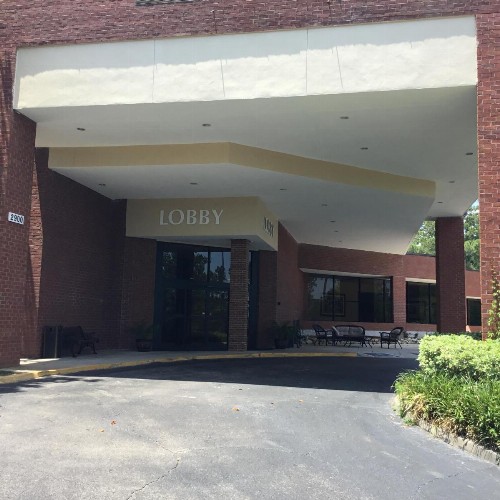Days Inn & Suites by Wyndham Tallahassee Conf Center I-10 - image 12