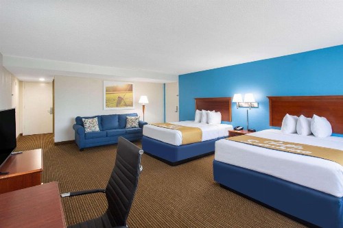 Days Inn & Suites by Wyndham Tallahassee Conf Center I-10 - image 26