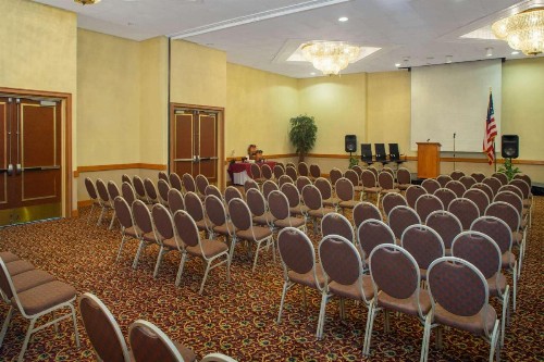 Days Inn & Suites by Wyndham Tallahassee Conf Center I-10 - image 46