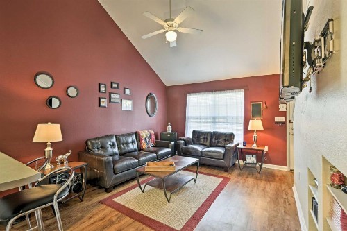 Pristine Tallahassee Townhome Near FSU & Golf!