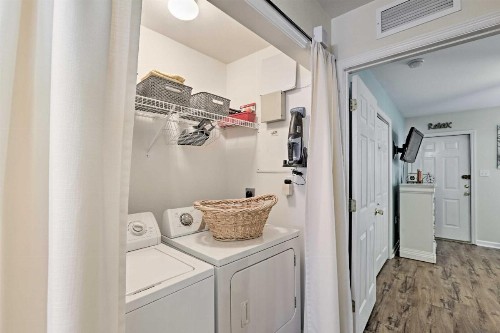 Pristine Tallahassee Townhome Near FSU & Golf! - image 7
