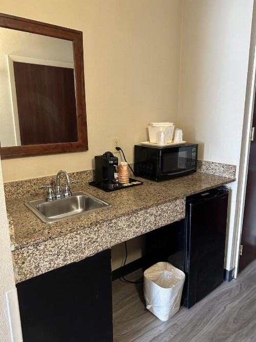 Comfort Suites Sawgrass - image 10