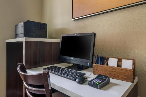 Comfort Suites Sawgrass - image 21