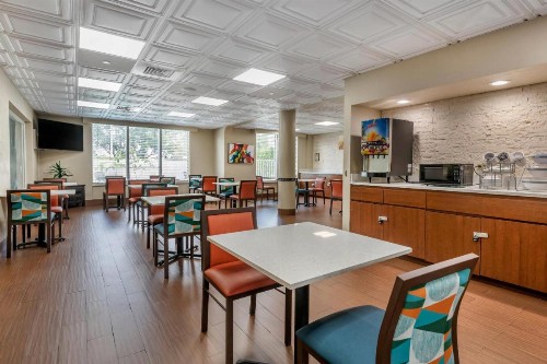 Comfort Suites Sawgrass - image 27