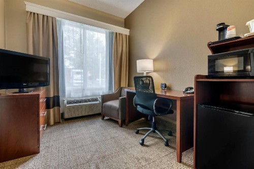 Comfort Suites Sawgrass - image 47