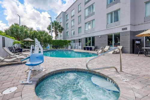 Comfort Suites Sawgrass - image 5