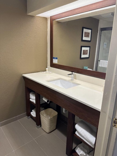 Comfort Suites Sawgrass - image 8