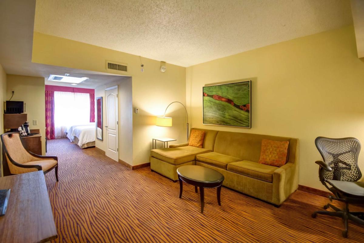 Hilton Garden Inn Tampa Ybor Historic District - image 7