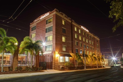 Hampton Inn & Suites Tampa Ybor City Downtown - image 4