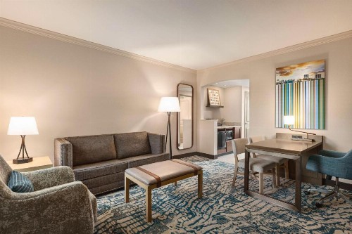 Embassy Suites Tampa Downtown Convention Center - image 35