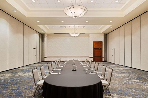 Embassy Suites Tampa - USF / Busch Gardens - image 28