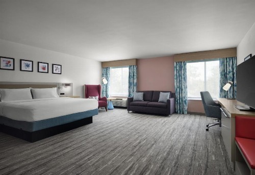 Hilton Garden Inn Tampa East/Brandon - image 2