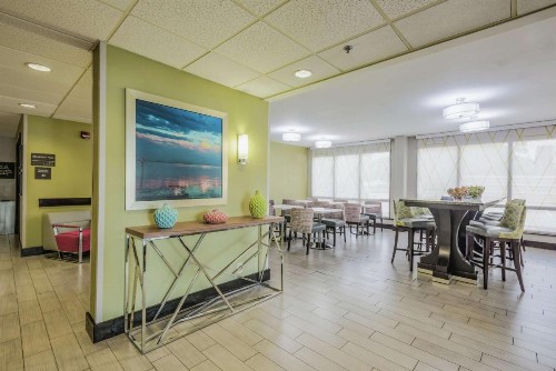 Hampton Inn Tampa International Airport/Westshore - image 23