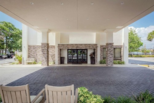 Hampton Inn Tampa International Airport/Westshore - image 5