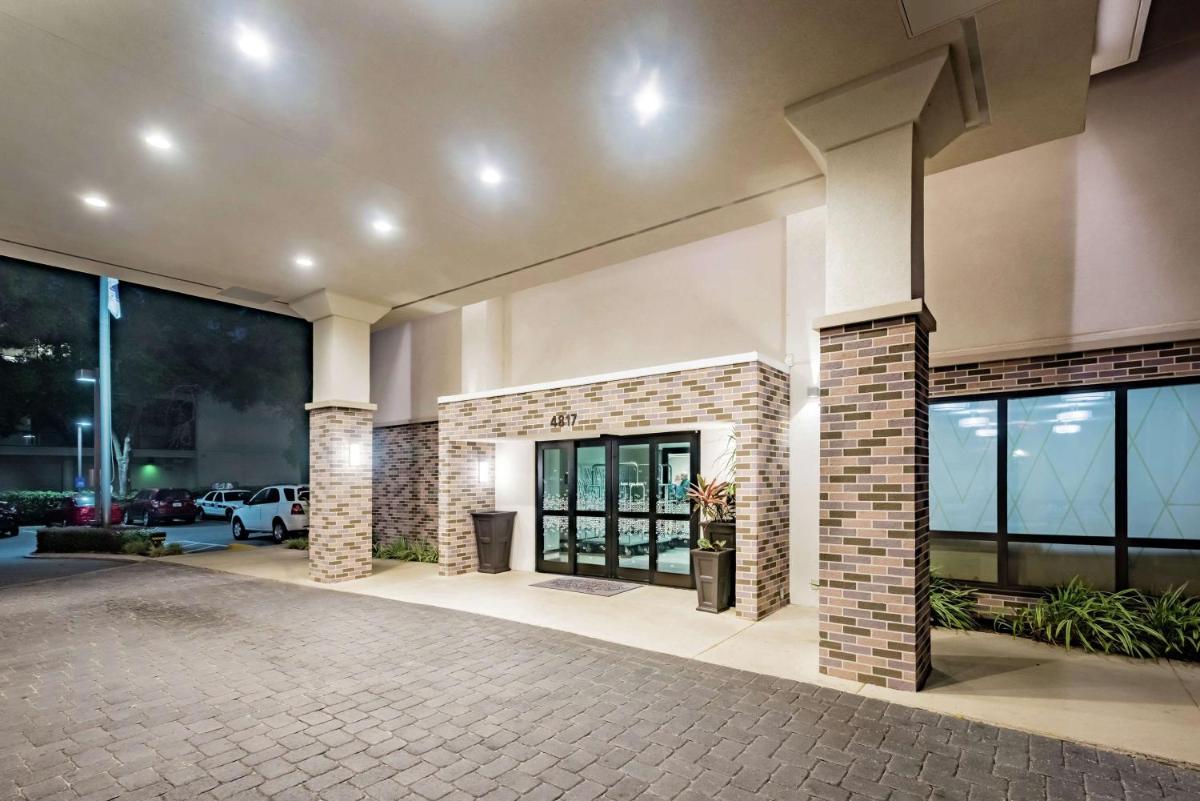Hampton Inn Tampa International Airport/Westshore - image 7
