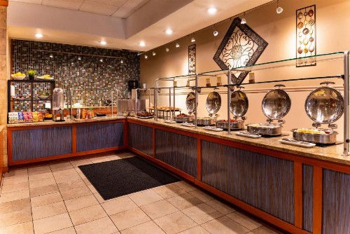 DoubleTree by Hilton Hotel Tampa Airport-Westshore - image 11