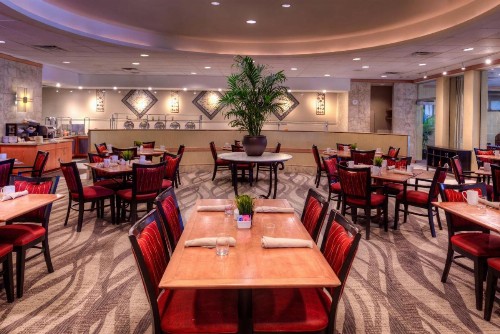 DoubleTree by Hilton Hotel Tampa Airport-Westshore - image 6