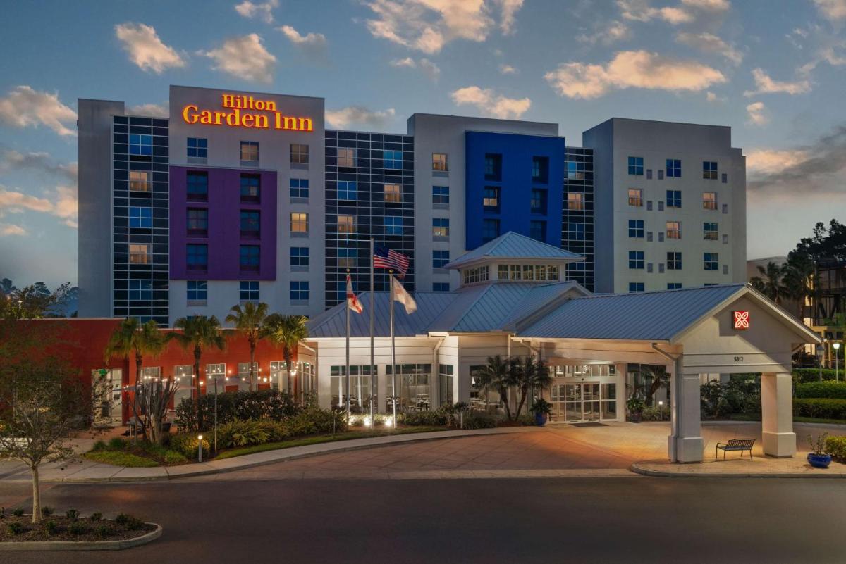 Hilton Garden Inn Tampa Airport/Westshore - image 2