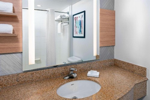 Hilton Garden Inn Tampa Airport/Westshore - image 26