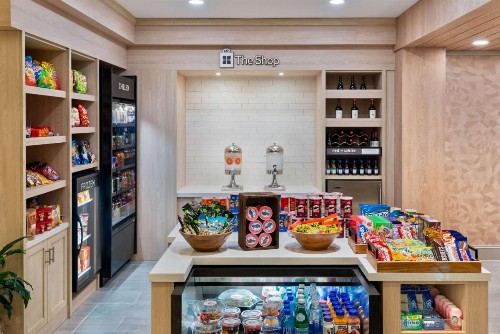 Hilton Garden Inn Tampa Airport/Westshore - image 8