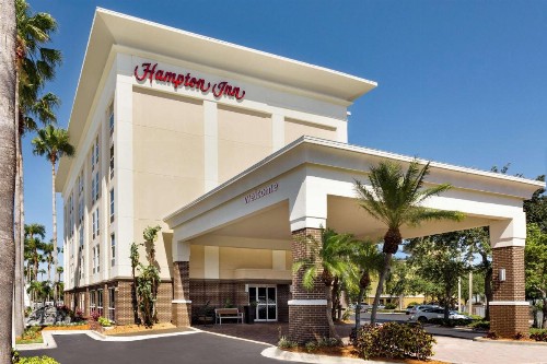 Hampton Inn Tampa-Rocky Point - image 2