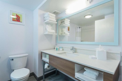 Hampton Inn Tampa-Veterans Expressway - image 23