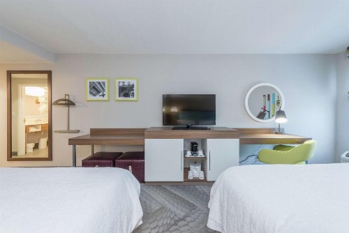Hampton Inn Tampa-Veterans Expressway - image 25