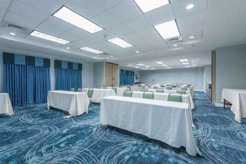 Hampton Inn Tampa-Veterans Expressway - image 27