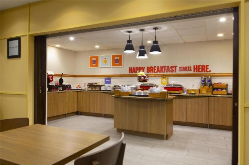 Hampton Inn & Suites Tampa-North - image 14