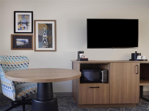 Hampton Inn & Suites Tampa-North - image 26