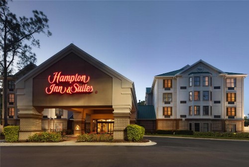 Hampton Inn & Suites Tampa-North - image 4