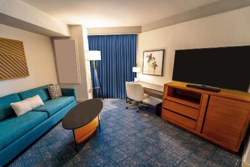 DoubleTree by Hilton Tampa Rocky Point Waterfront - image 21