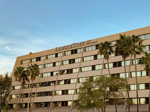 DoubleTree by Hilton Tampa Rocky Point Waterfront - image 48
