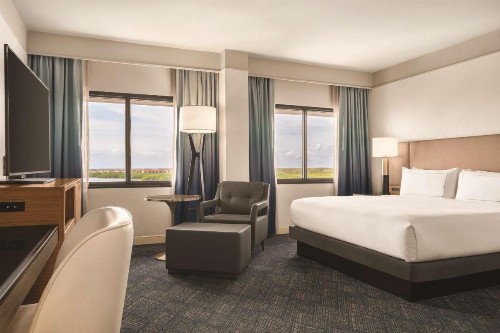 DoubleTree by Hilton Tampa Rocky Point Waterfront - image 5