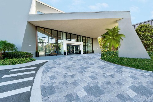 DoubleTree by Hilton Tampa Rocky Point Waterfront - image 9