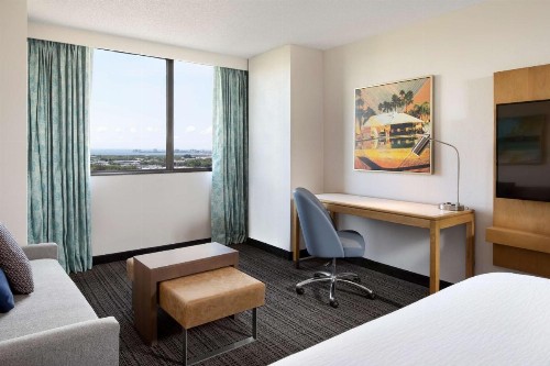Embassy Suites by Hilton Tampa Airport Westshore - image 12