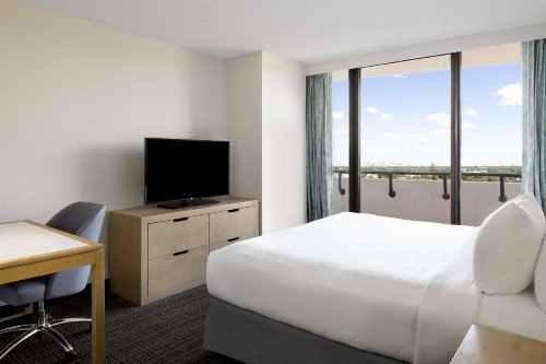 Embassy Suites by Hilton Tampa Airport Westshore - image 15