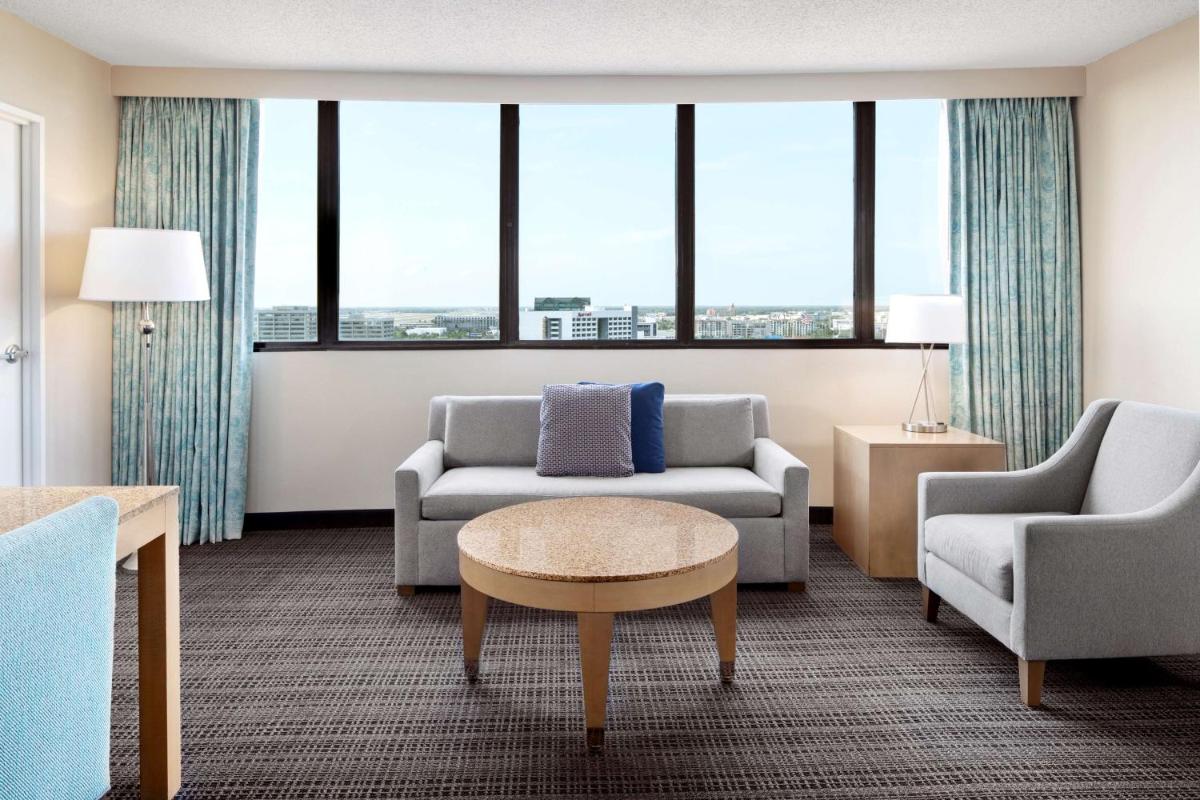 Embassy Suites by Hilton Tampa Airport Westshore - image 7