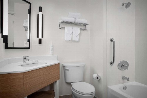 Brandon Center Hotel An IHG Property - image 28