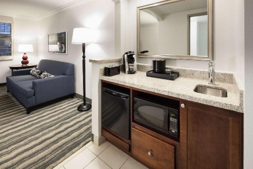 Embassy Suites Tampa - Brandon - image 30