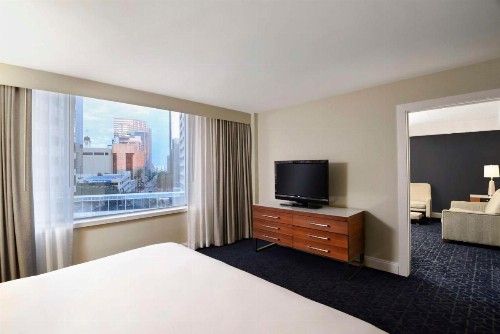 Sheraton Tampa Riverwalk Hotel - image 34