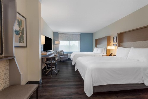 Holiday Inn Tampa North - image 9