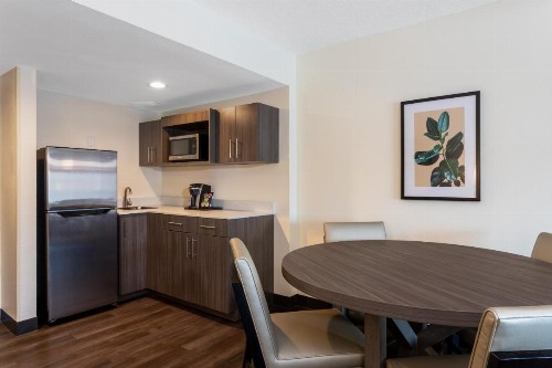 Holiday Inn Tampa North - image 4